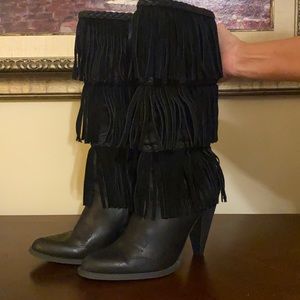 Very Volatile- Black fringe boots